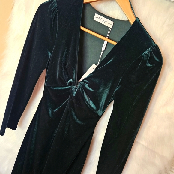 Petal & Pup Lisse Twist Front Long Sleeve Velvet Midi Dress - Emerald - Picture 8 of 15
